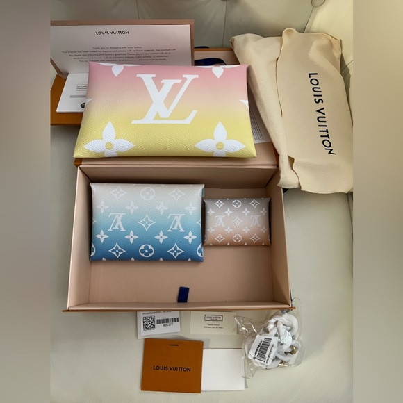 BNIB Louis Vuitton By The Pool Kirigami Pochette Giant Logo Monogram 3 PC Clutch - Picture 8 of 11